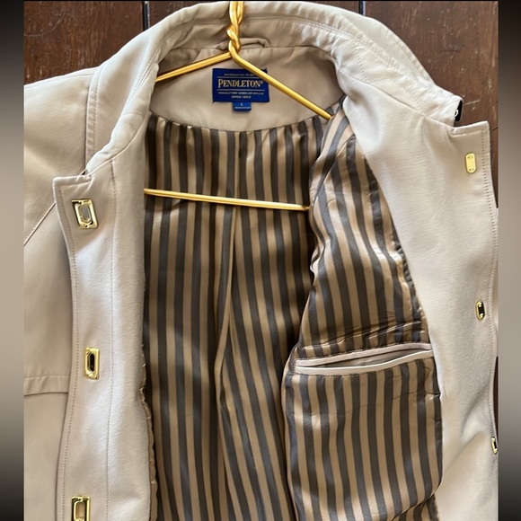 Pendleton Jacket - Picture 10 of 12